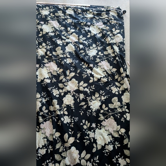 Ralph Lauren Winter Rose Floral Comforter Black Cotton With One Pillowcase KING - Picture 8 of 14